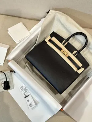 Hermès Birkin 25 Noir Epsom Gold Hardware